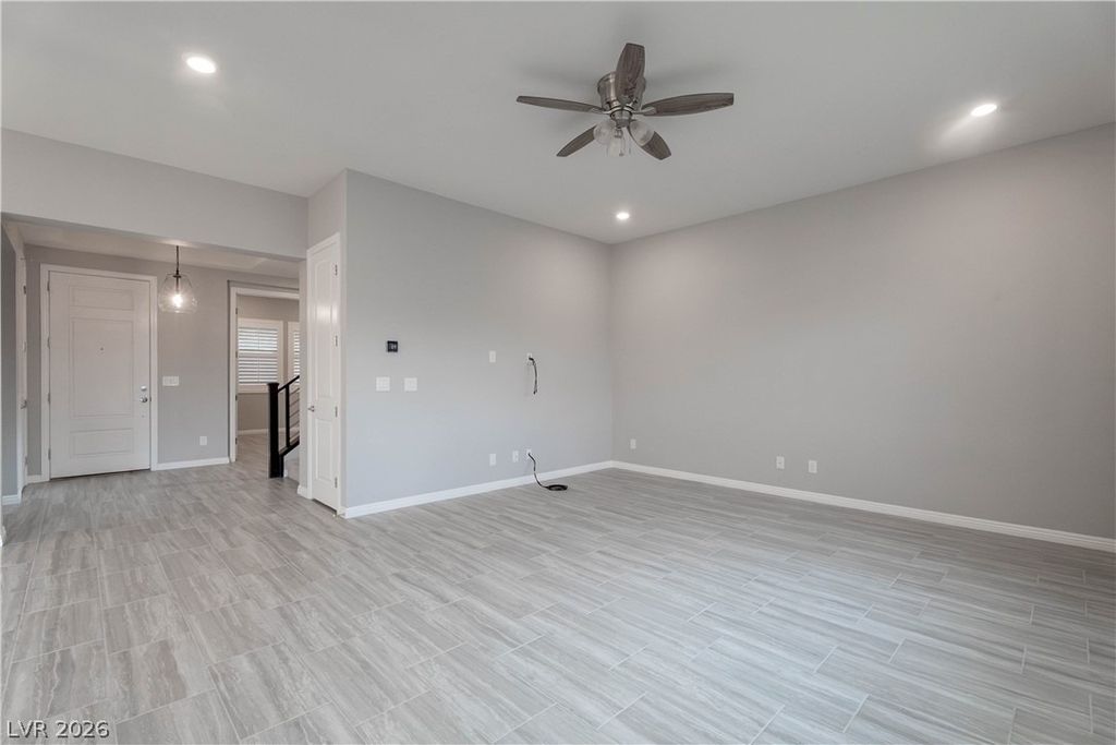 12385 Valley Chase Avenue - Photo 9