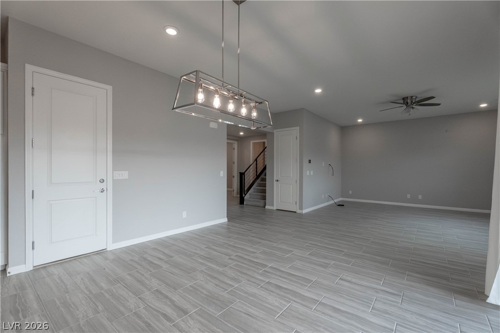 12385 Valley Chase Avenue - Photo 13