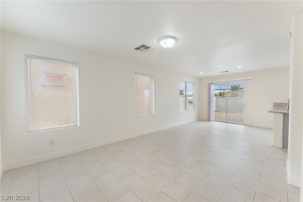 2137 Tierra Del Verde Street - Photo 3