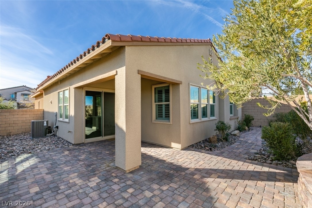 9876 Outer Hebrides Avenue - Photo 41