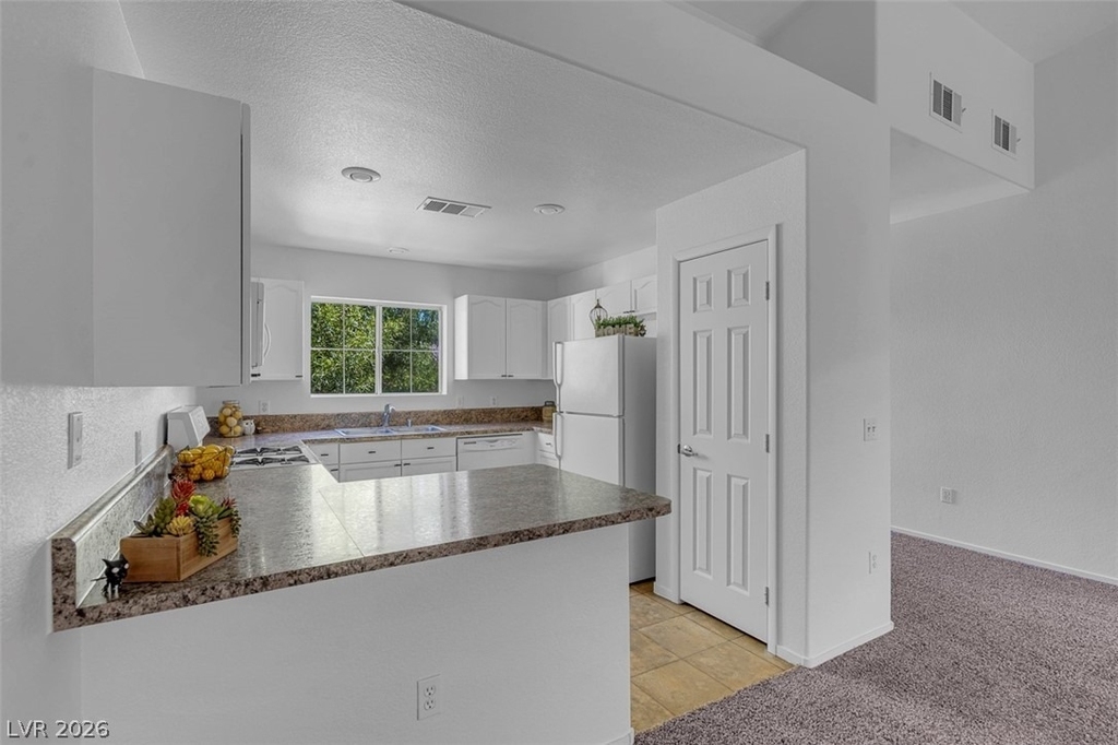 353 Amber Pine Street - Photo 18