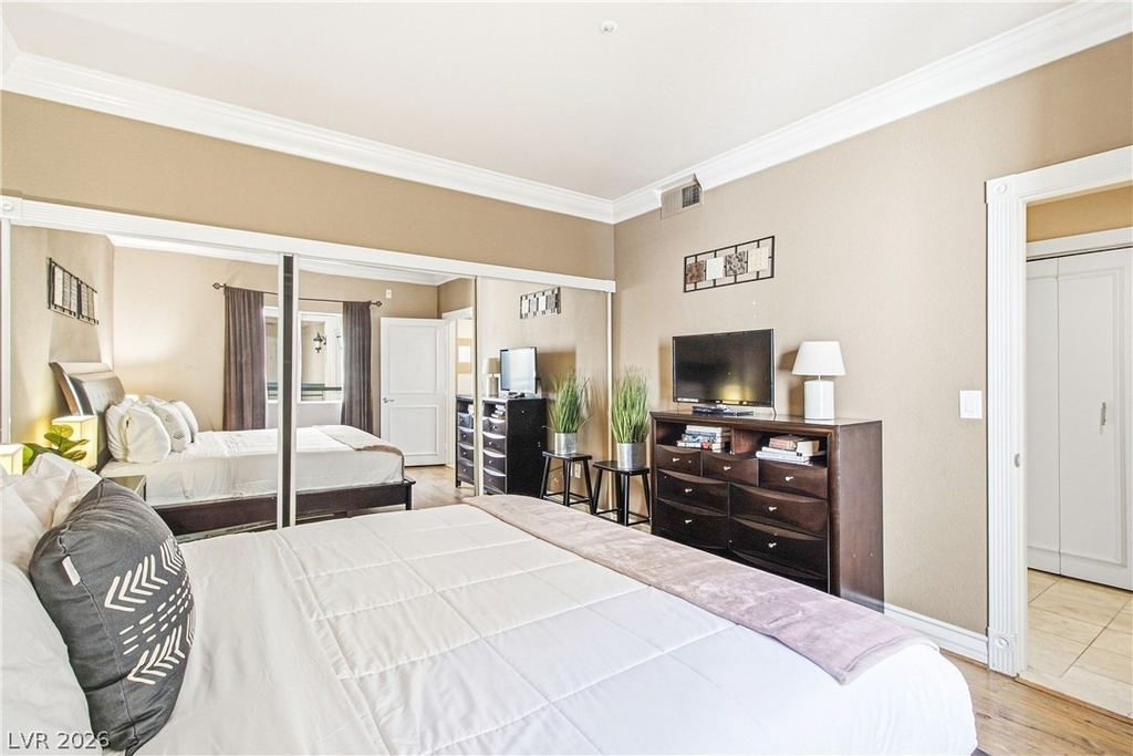 210 E Flamingo Road - Photo 12