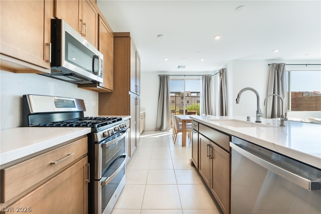 740 Echelon Street - Photo 15