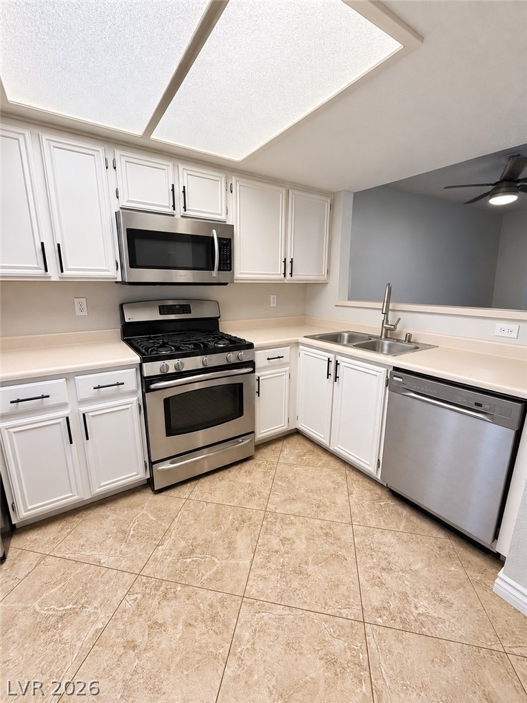 8070 W Russell Road - Photo 0