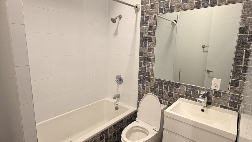 906A Lafayette Ave - Photo 9