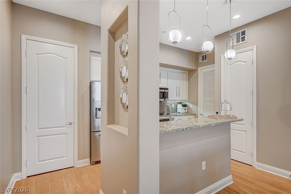 56 E Serene Avenue - Photo 8