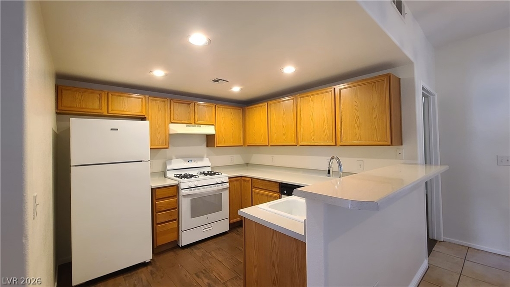 9580 W Reno Avenue - Photo 4