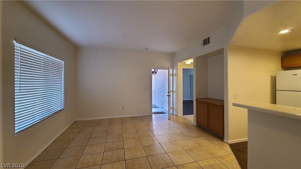 9580 W Reno Avenue - Photo 3
