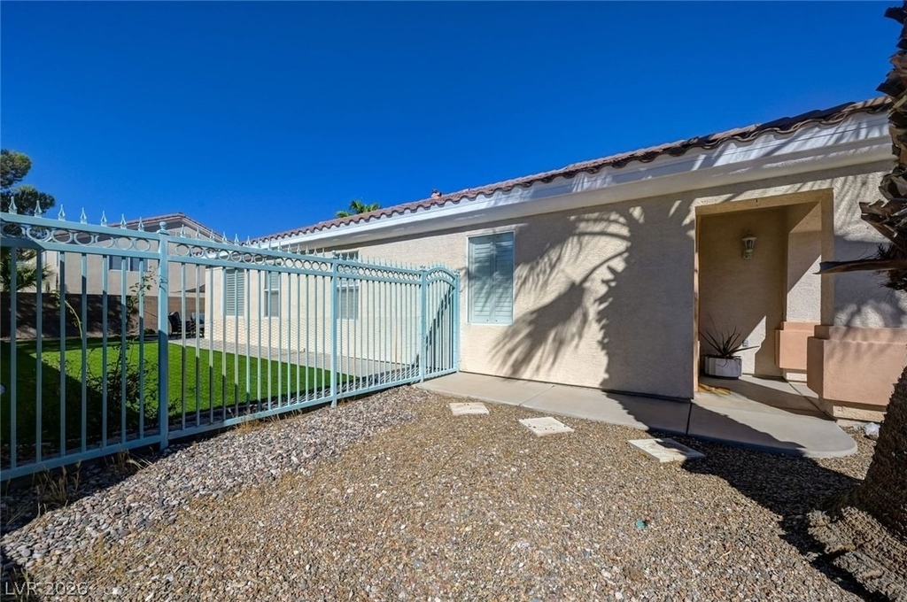 222 Hickory Heights - Photo 3