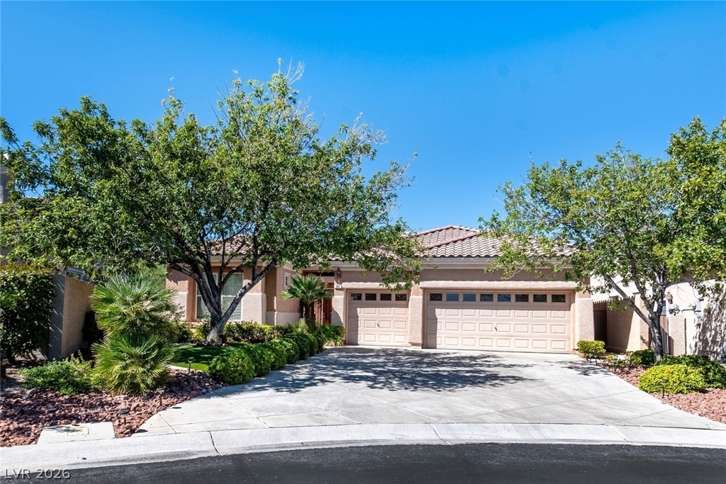 305 Corsicana Street - Photo 0