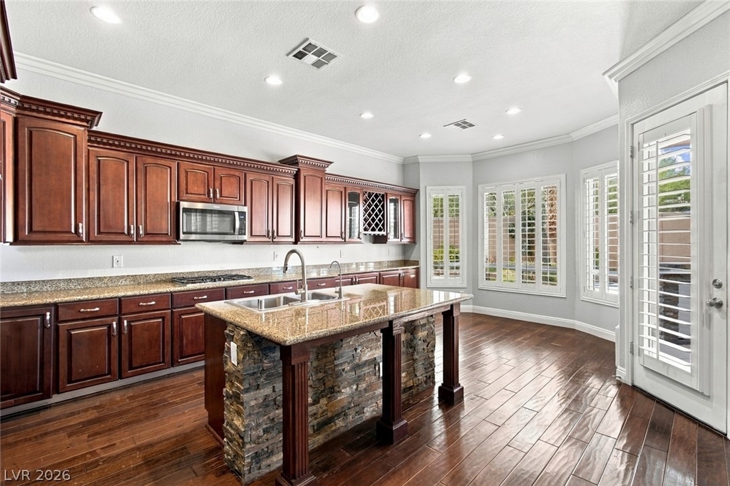 305 Corsicana Street - Photo 14