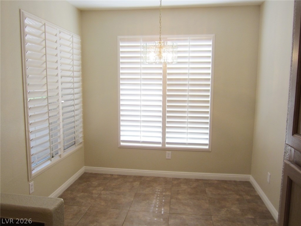 2050 W Warm Springs Road - Photo 8