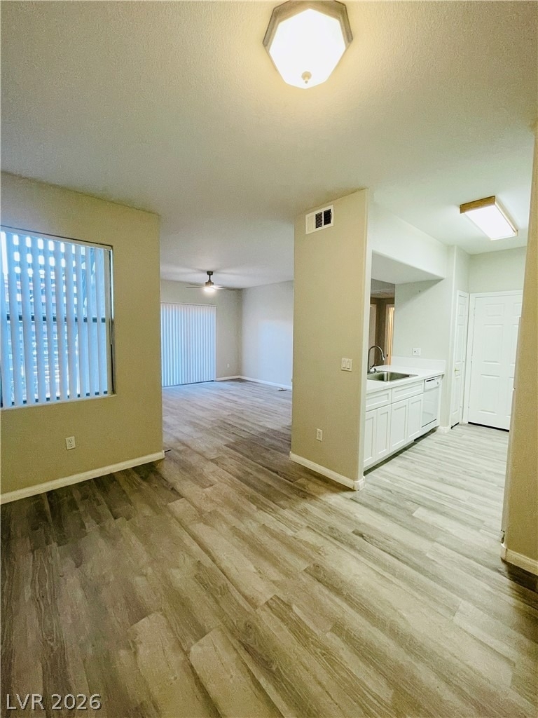 8000 Badura Avenue - Photo 7