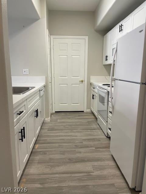 8000 Badura Avenue - Photo 1
