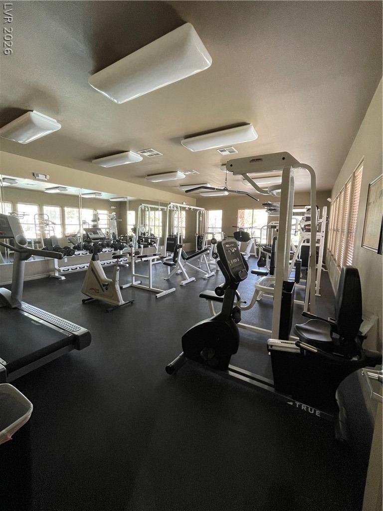8000 Badura Avenue - Photo 13