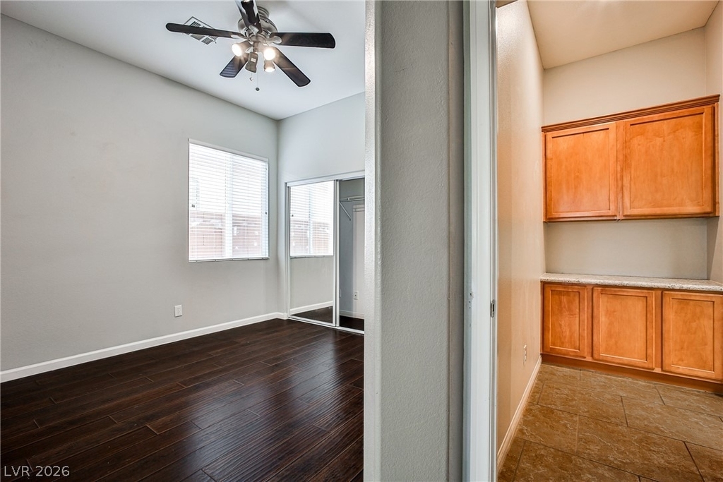 9023 Sleepy Canyon Avenue - Photo 34