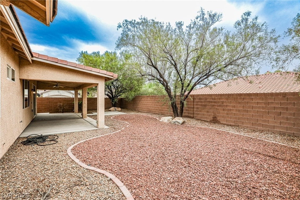 9023 Sleepy Canyon Avenue - Photo 53