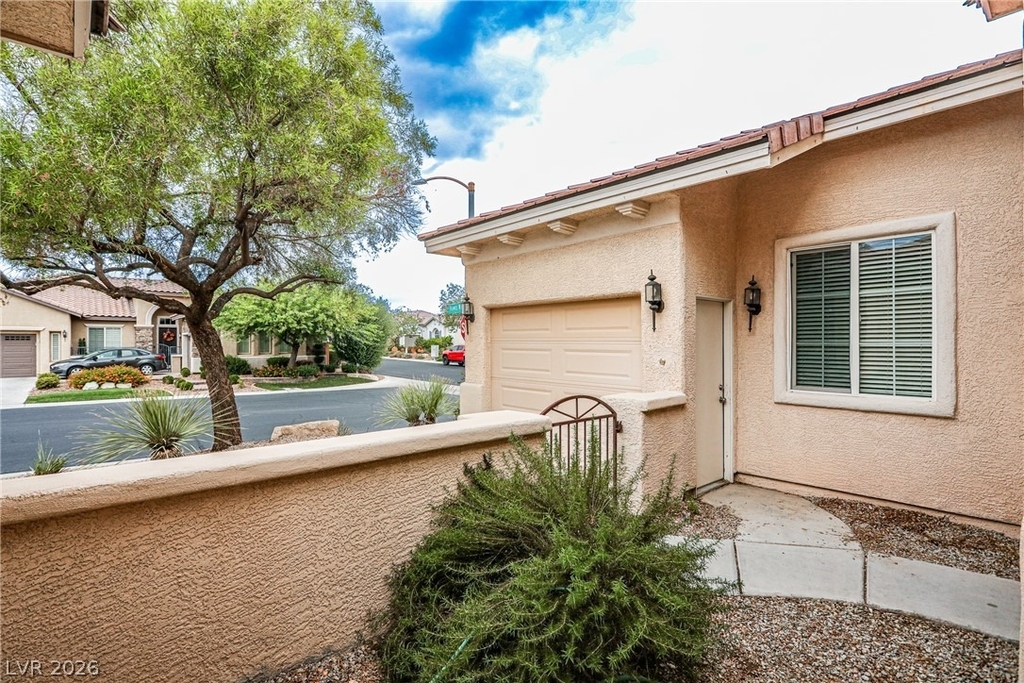 9023 Sleepy Canyon Avenue - Photo 4