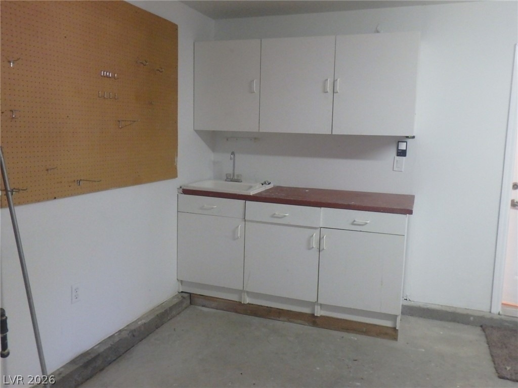 8421 Gillette Avenue - Photo 17