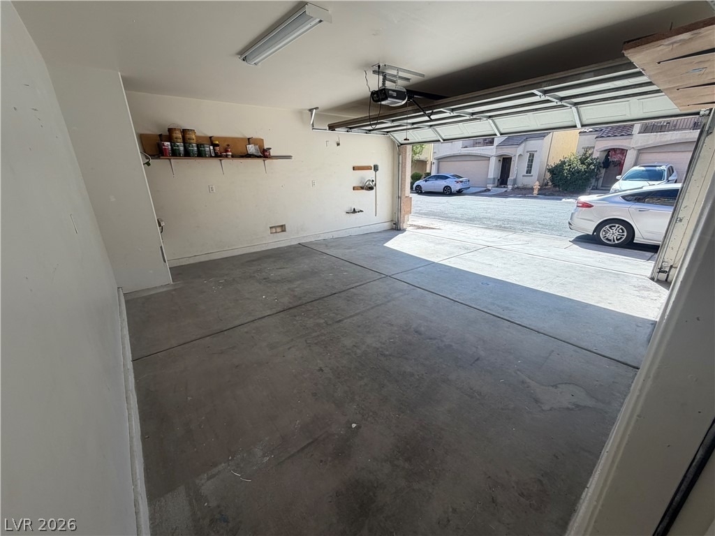 9250 Hollander Avenue - Photo 37