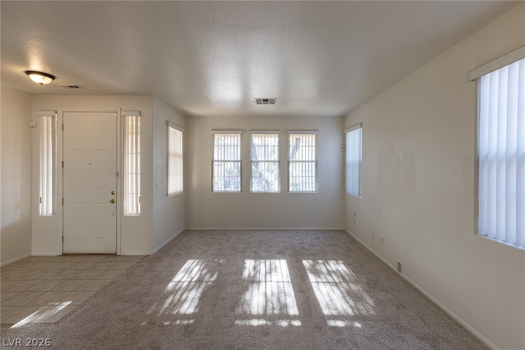 98 Glendive Street - Photo 9
