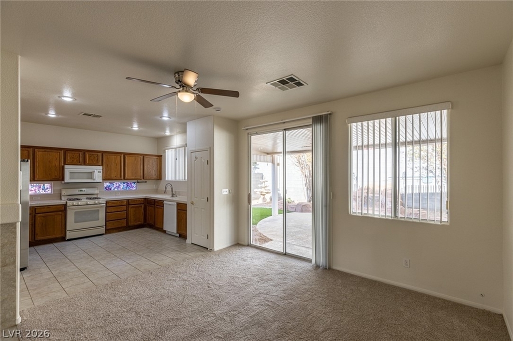 98 Glendive Street - Photo 21