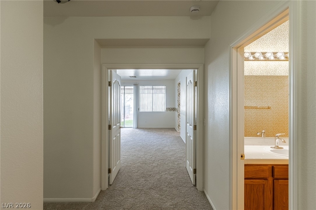 98 Glendive Street - Photo 33