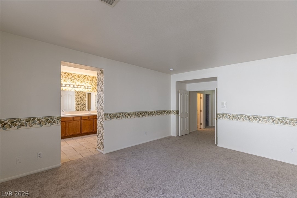 98 Glendive Street - Photo 36