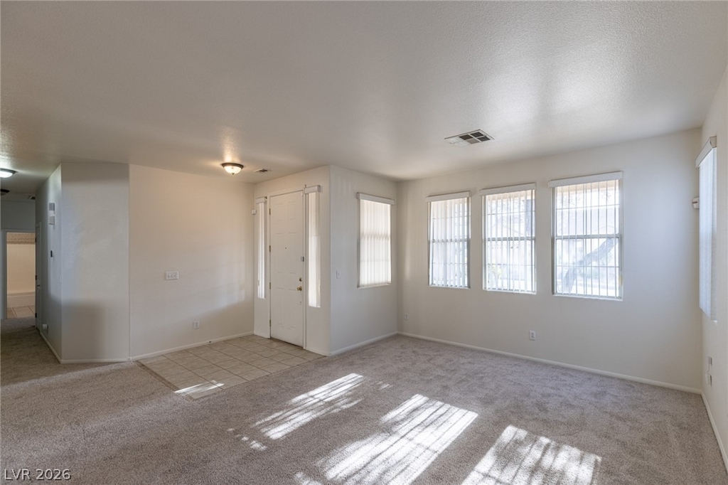 98 Glendive Street - Photo 10
