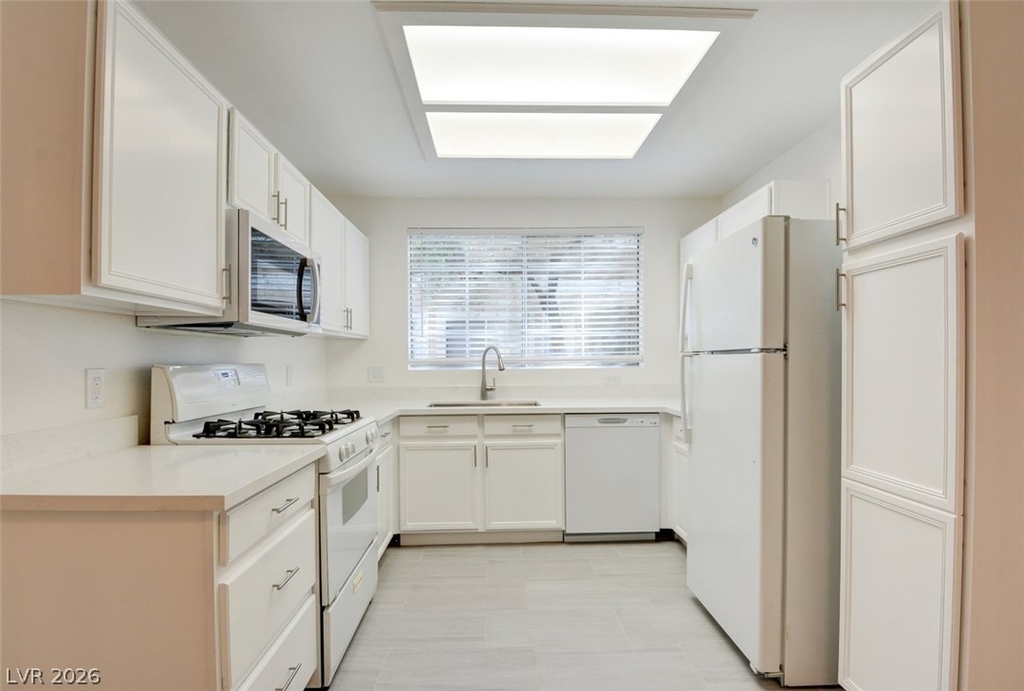830 Carnegie Street - Photo 8
