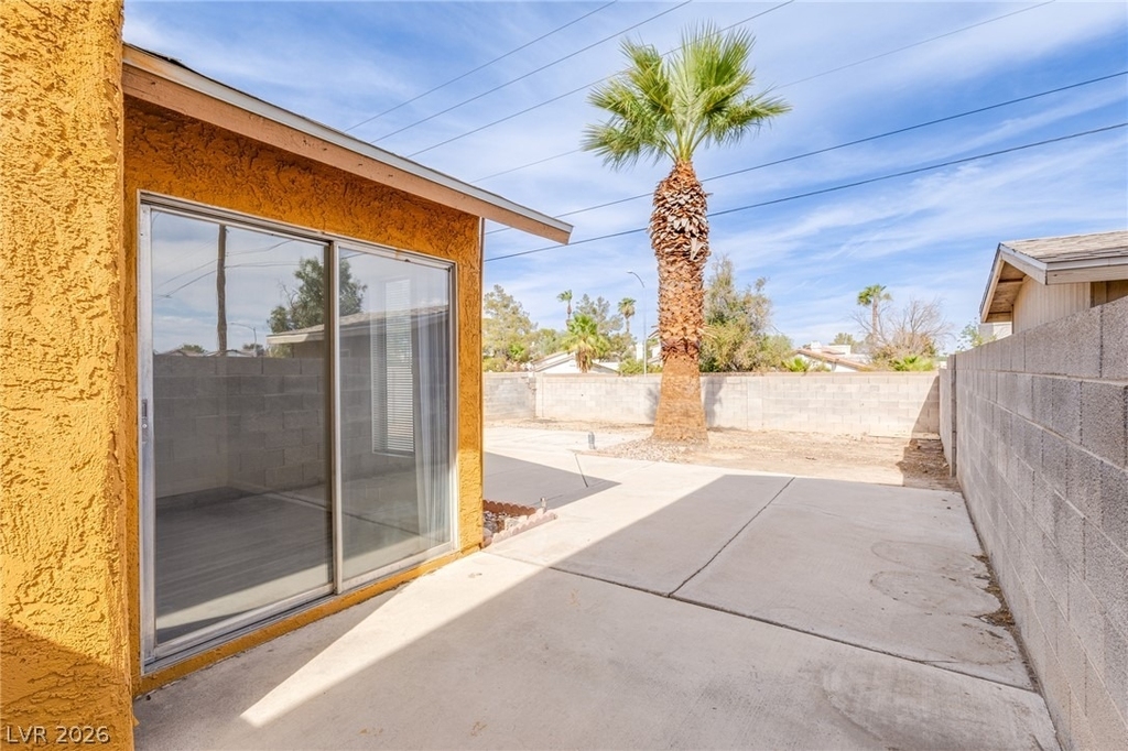 3821 Summer Breeze Circle - Photo 3