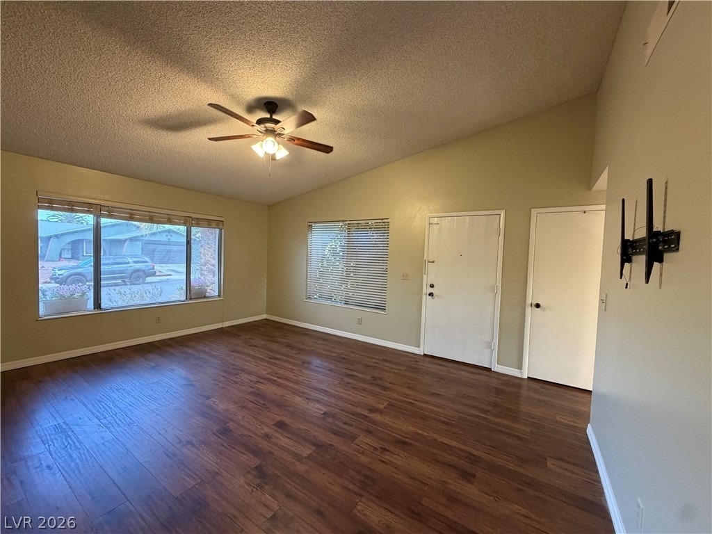1321 Elsa Way - Photo 6