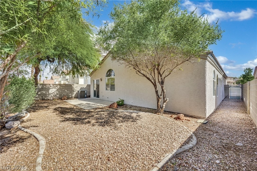 1421 Morning Crescent Street - Photo 36