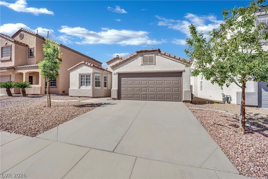 1421 Morning Crescent Street - Photo 2