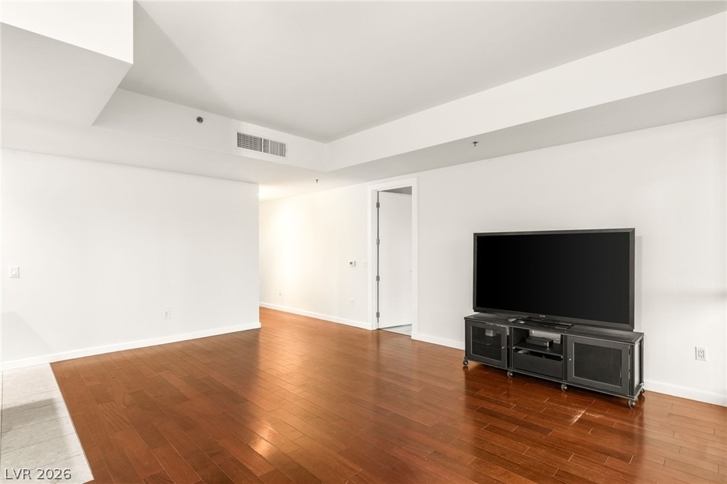 4525 Dean Martin Drive - Photo 5