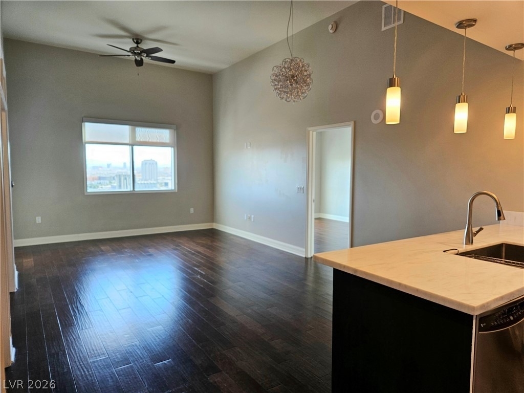 150 Las Vegas Boulevard - Photo 10