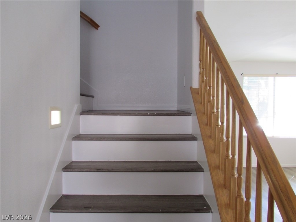 10046 Lemon Valley Avenue - Photo 16