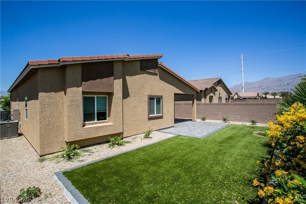 7924 Romulan Street - Photo 29