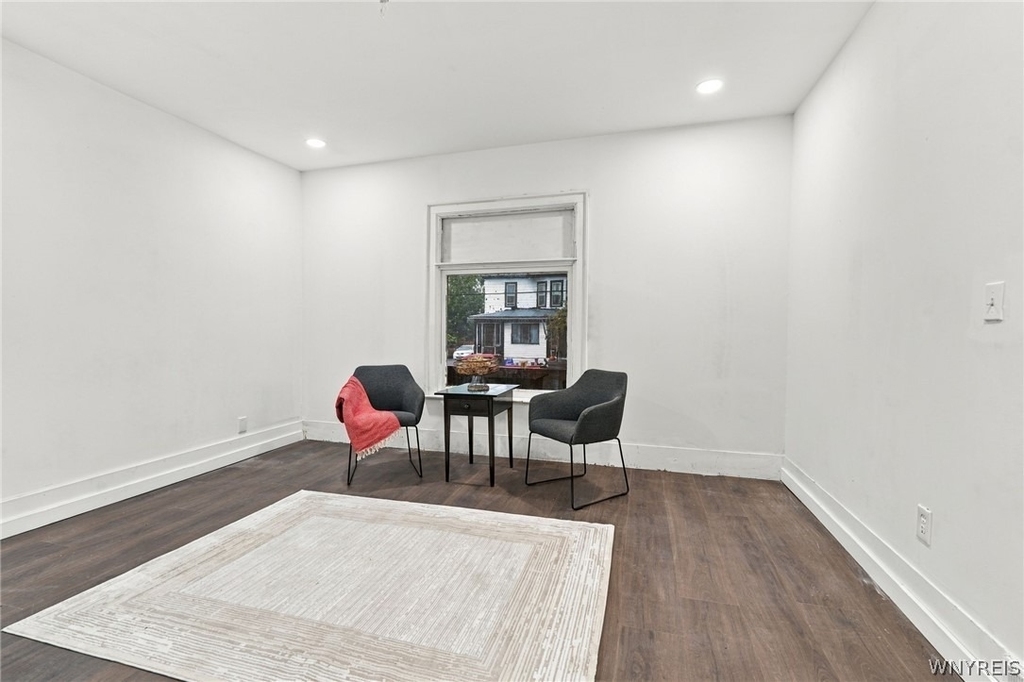 361 Marilla St (lower) - Photo 1