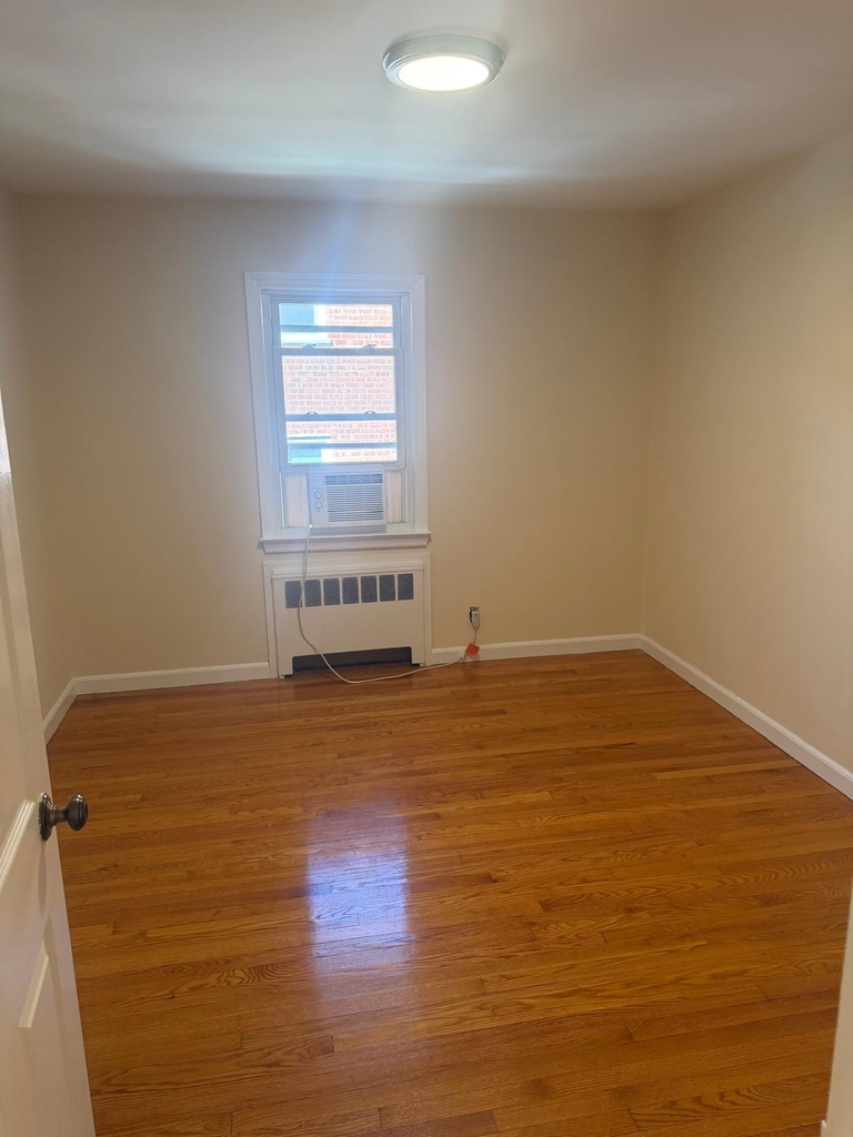 Fox Avenue - Photo 12