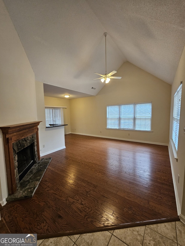 551 N Fairfield Drive - Photo 3