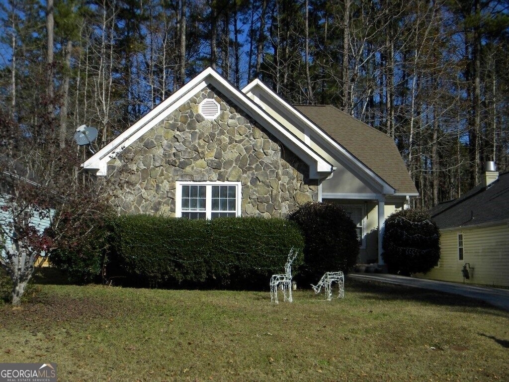 551 N Fairfield Drive - Photo 1