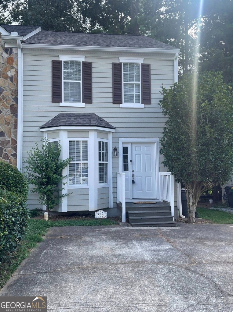 758 Heritage Valley Road - Photo 2