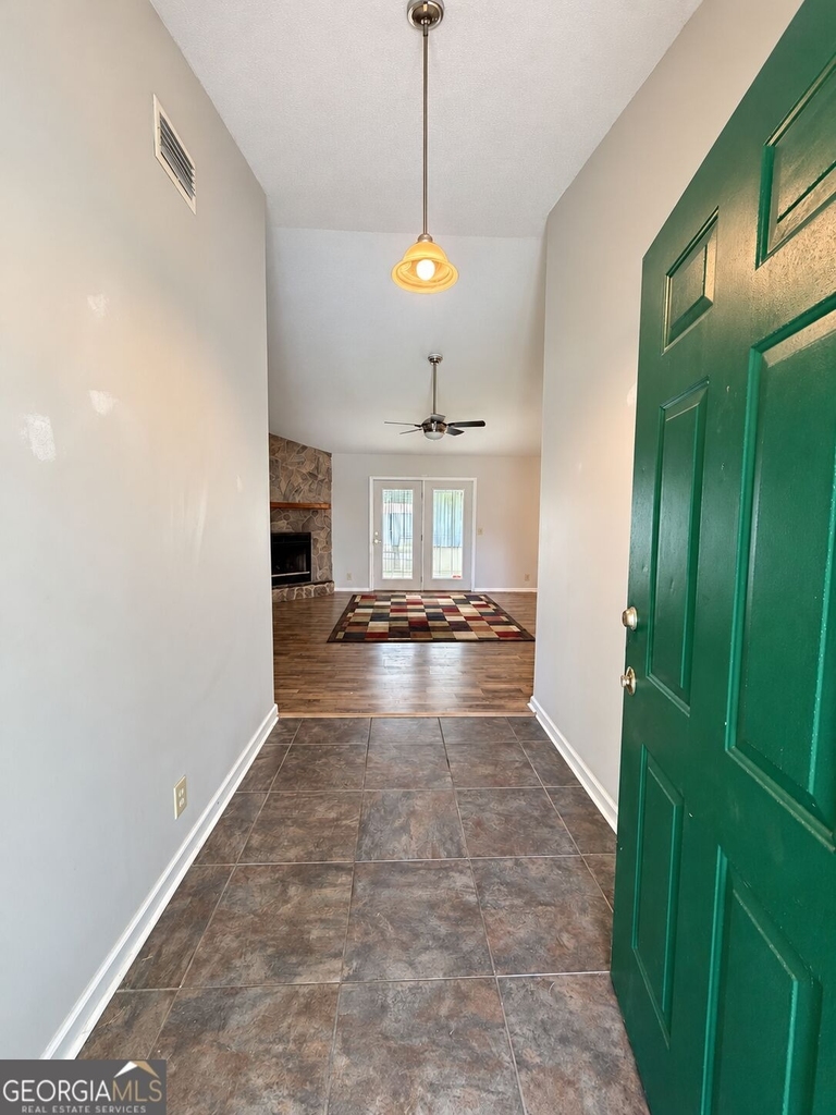 403 Fairfield Court - Photo 1