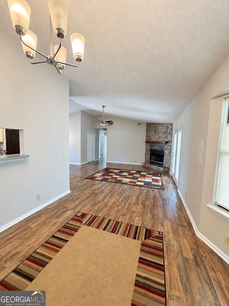 403 Fairfield Court - Photo 6