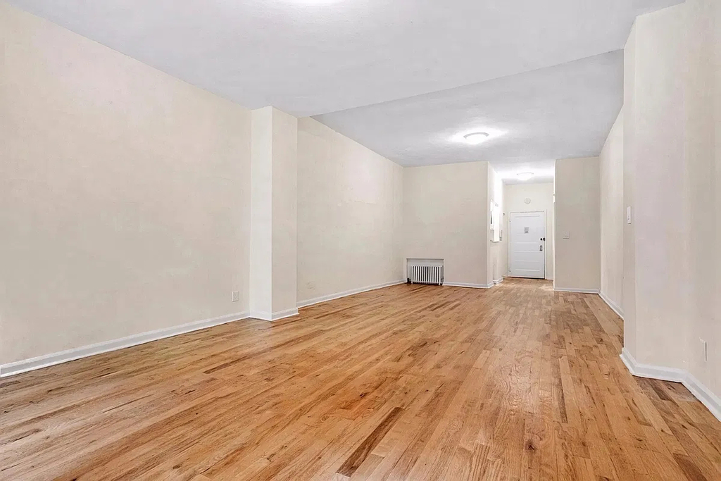 226 East 74th Street - Photo 5