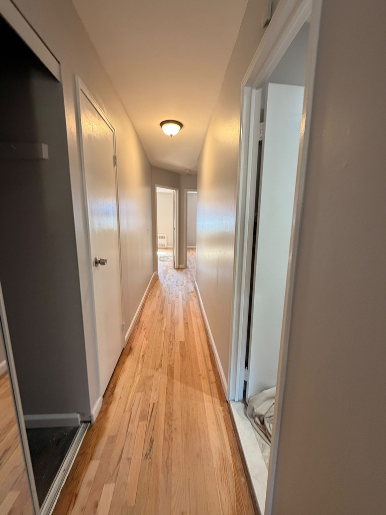 Remsen avenue - Photo 5