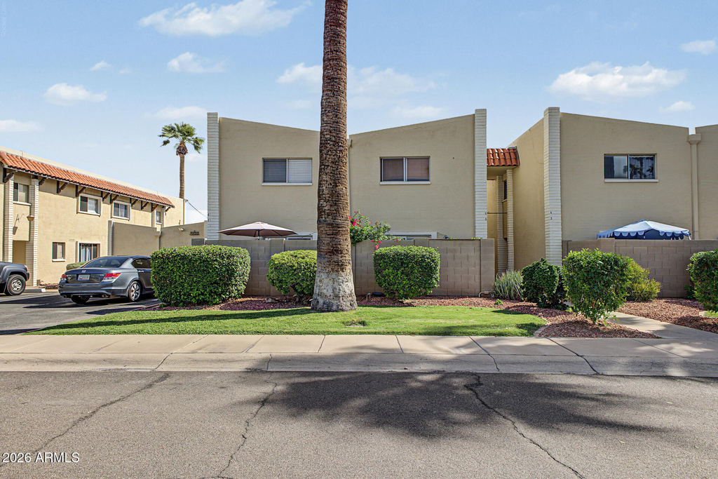 4925 N 73rd Street - Photo 4
