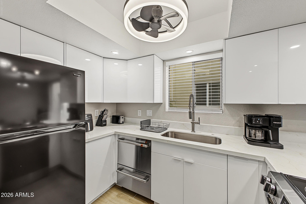 4925 N 73rd Street - Photo 12