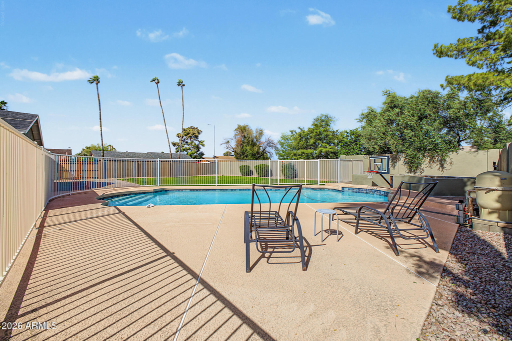 4616 E Voltaire Avenue - Photo 37